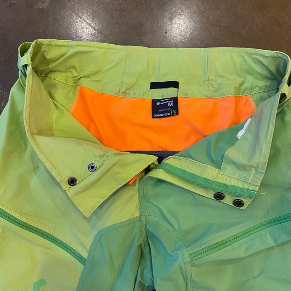 Karpos MTB Riding Biking Climbing Active Sports Outdoor Yellow Green Shorts - Picture 9 of 14